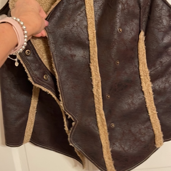 Luii Vegan Leather & Shearling vest. Like new! - Picture 8 of 10